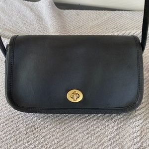 Vintage Coach Dinky✨